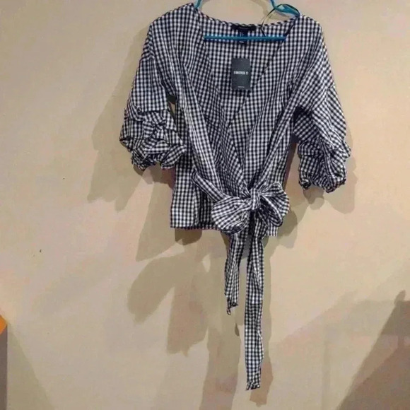 NWT Women's Forever 21 navy/white checked top size small - Picture 1 of 5